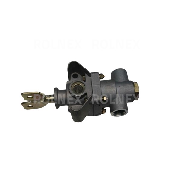 ZAWÓR HAMULCOWY C330 URSUS CHEŁMNO