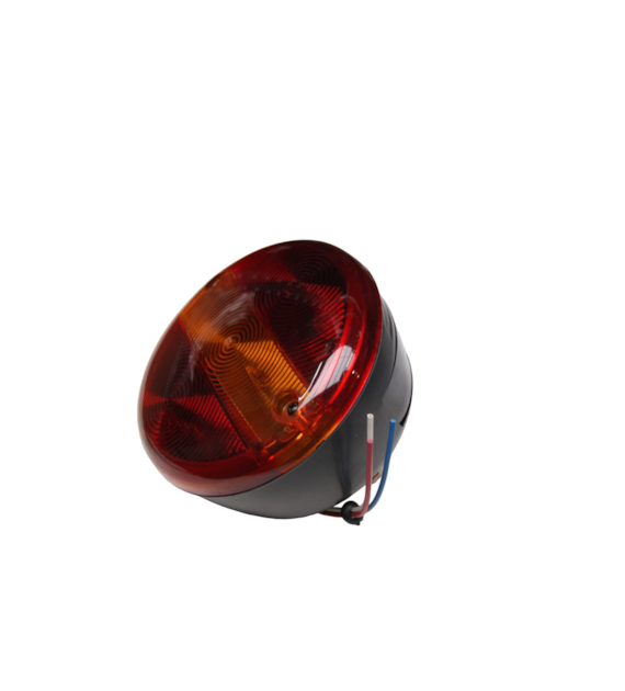 LAMPA TYLNA PRAWA C330 PLASTIK
