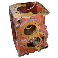 KORPUS TYLNEGO MOSTU MTZ ORYGINAŁ uszy 48 mm, po 2 otwory m16 na pochwę