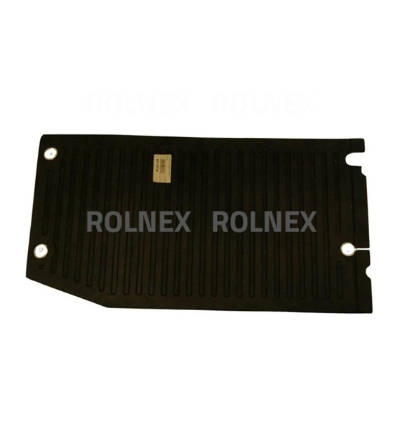 DYWANIK KABINY LEWY ZETOR