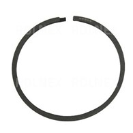 PIERŚCIEŃ TŁOKA KOŃÓWKI WOM C385 URSUS 65X2,5X2,65