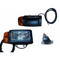 REFLEKTOR H4 PRAWY 24V WESEM Z KIERUNKOWSKAZEM W OBUDOWIE